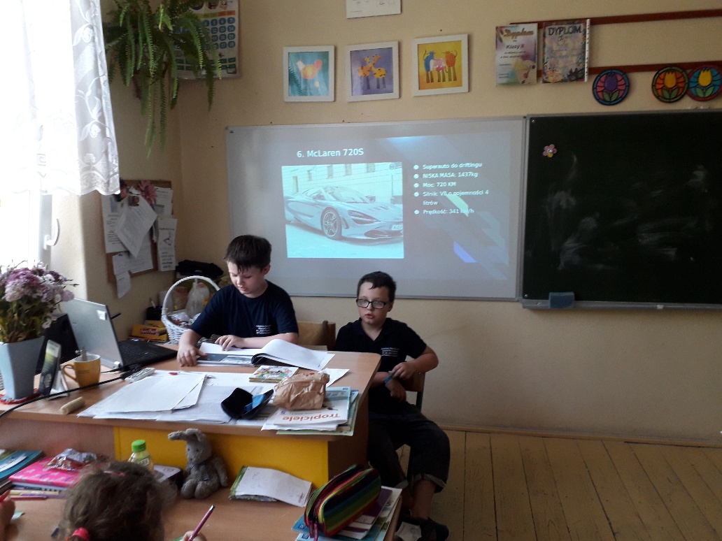 Uczeń w roli nauczyciela