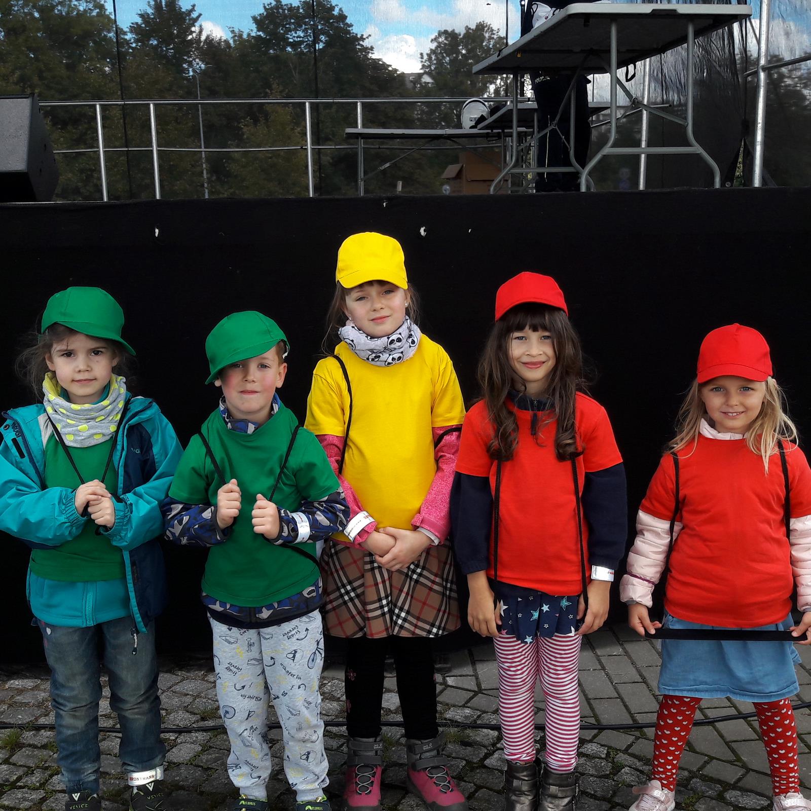 „MODA NA ODBLASKI”