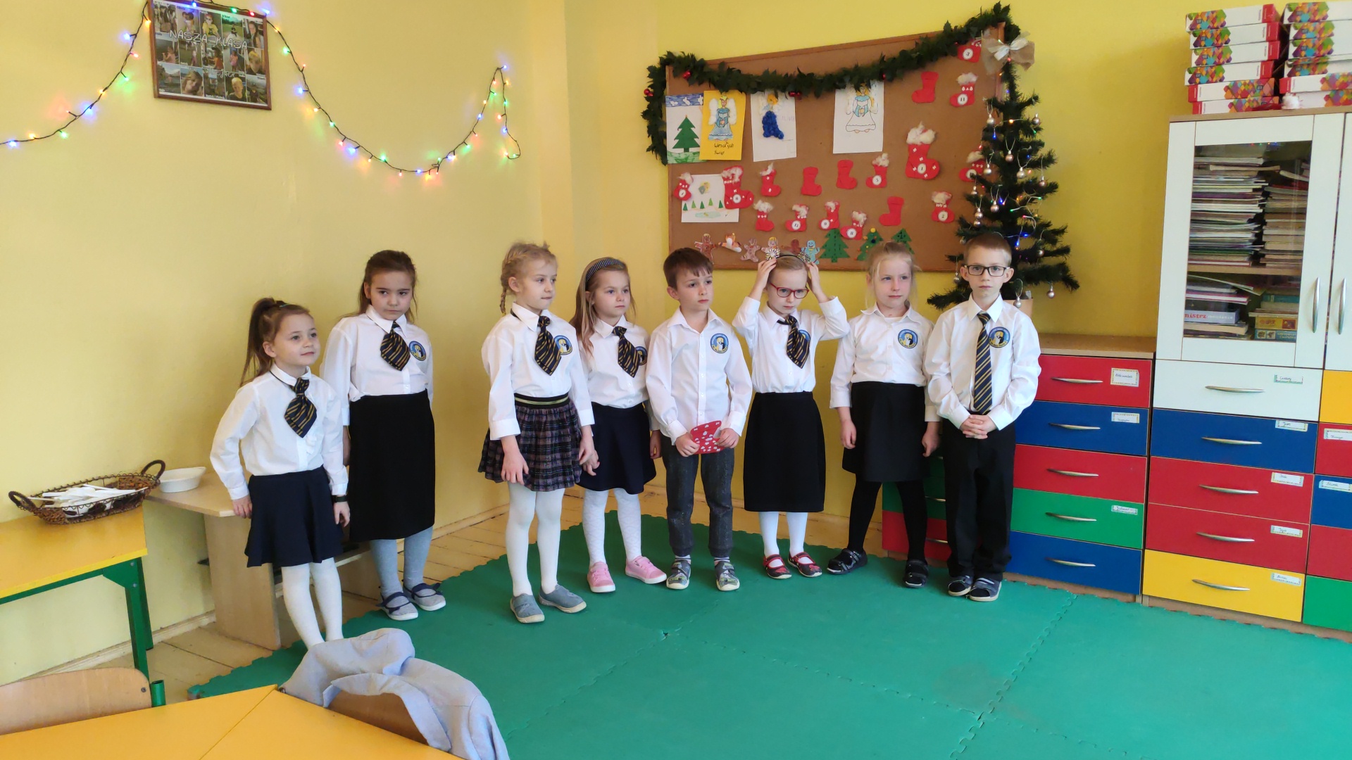 Świąteczny występ artystyczny klasy 0 