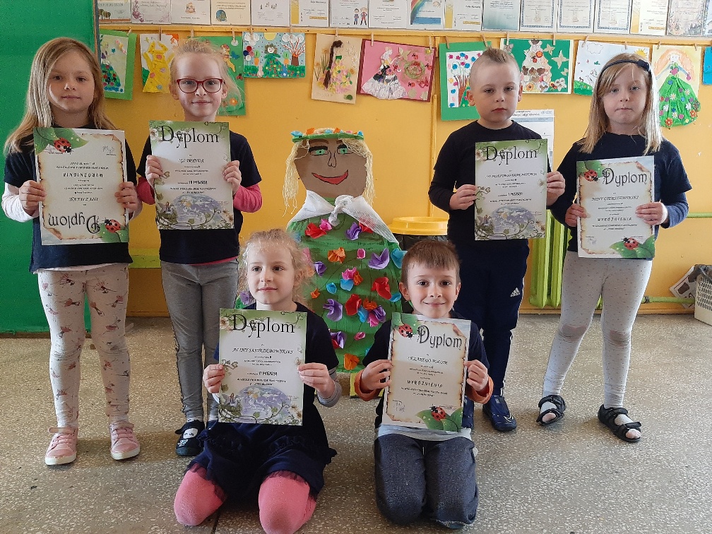 Szkolny konkurs plastyczny pt. Pani Wiosna