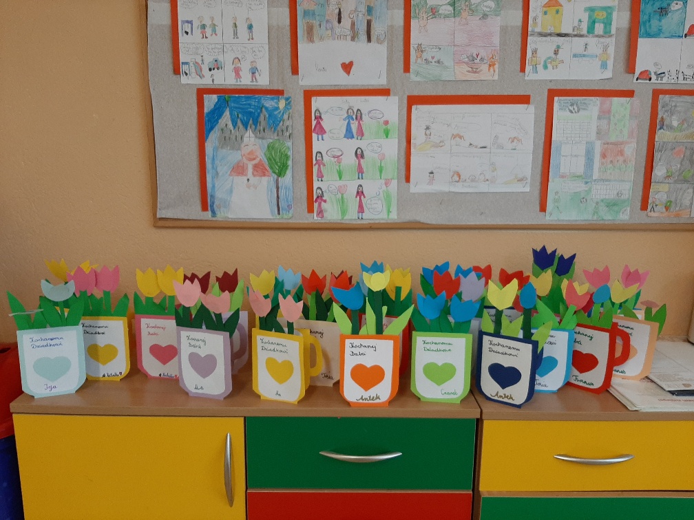 DZIEŃ BABCI I DZIADKA