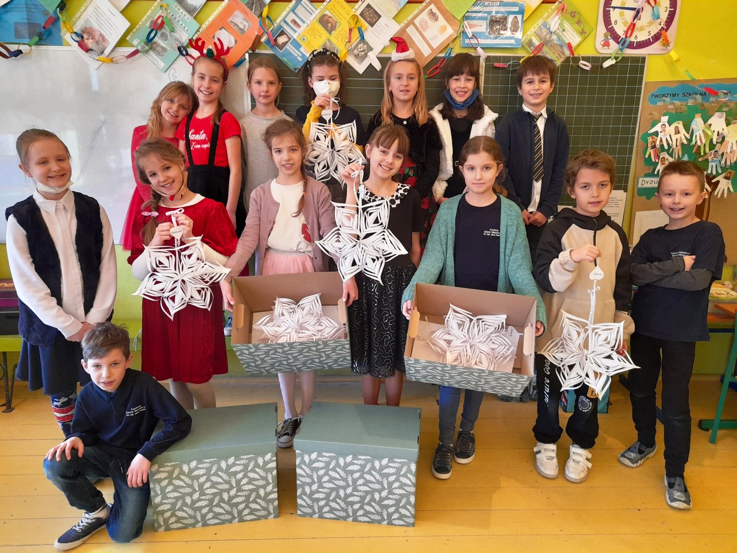 PODARUNEK DLA PODOPIECZNYCH DOMU DLA DZIECI W STRASZYNIE