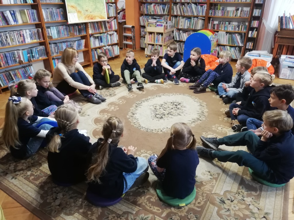 O Polsce, niepodległości i symbolach narodowych w bibliotece