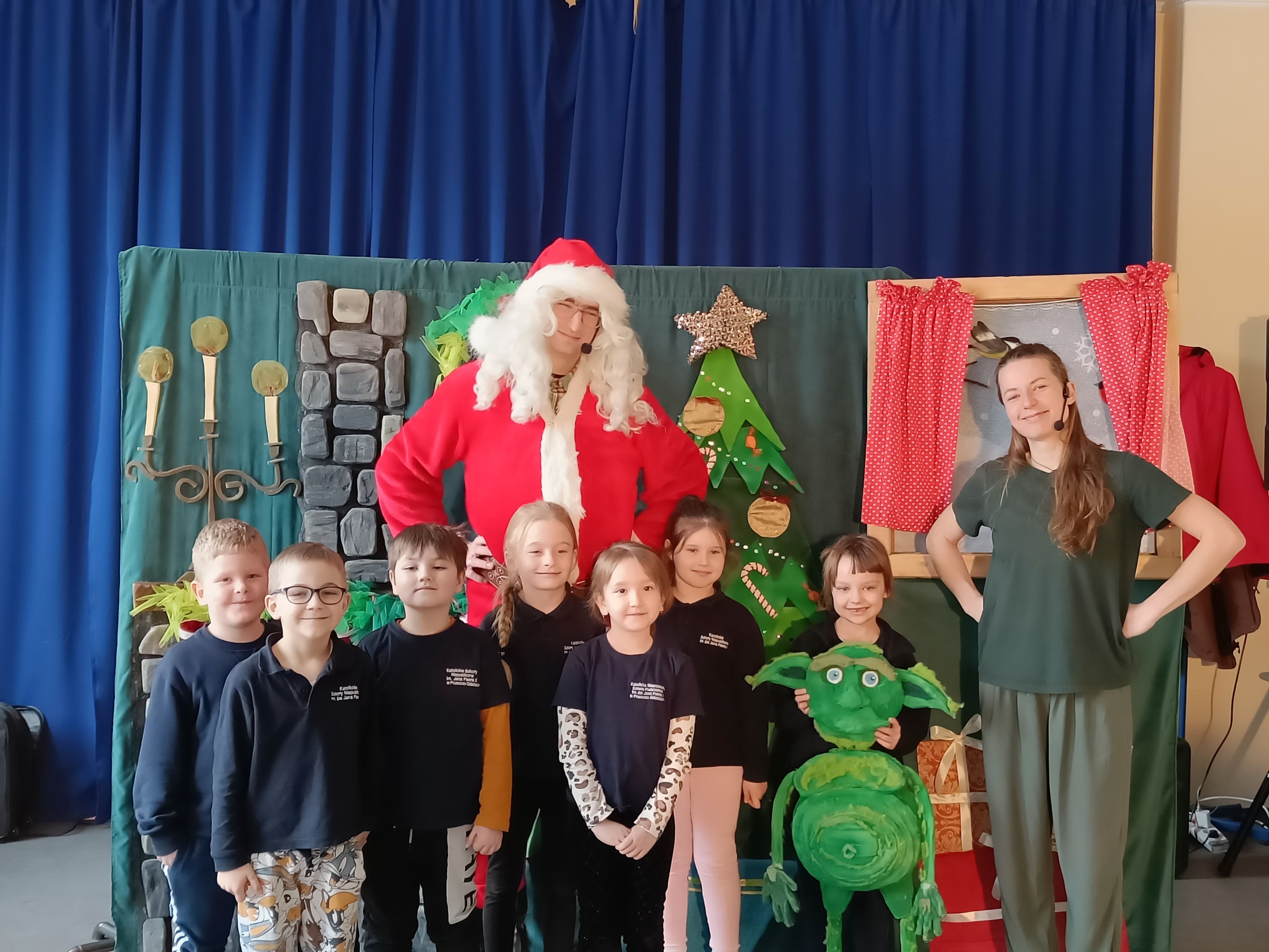 Występ Teatru Obieżyświat