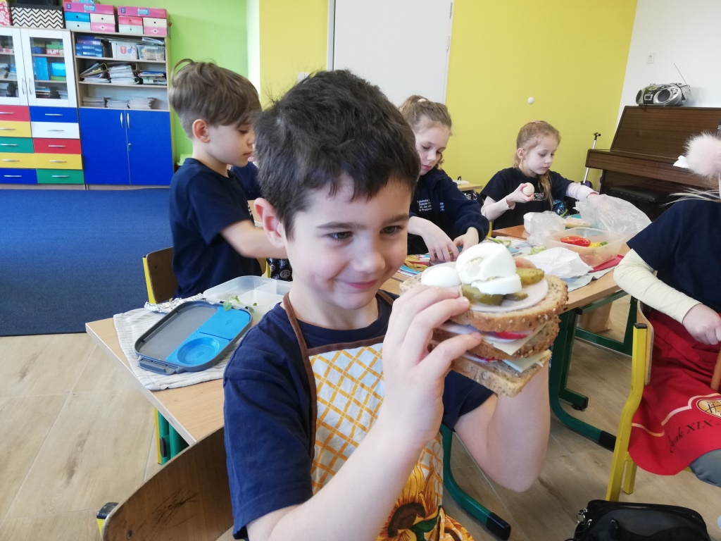 Przygotowujemy śniadanie :)