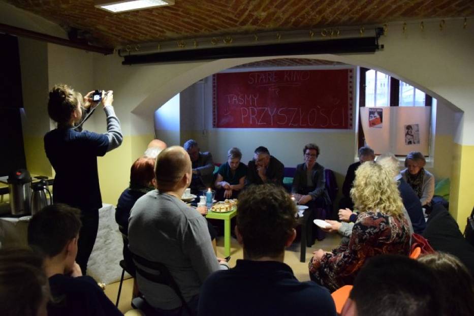 Dzień Babci i Dziadka - wspomnienia o kinach w dawnym Pruszczu